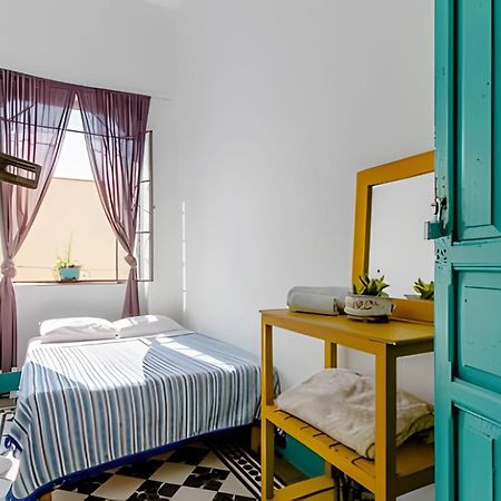 1 Guadalajara Corazon Del Centro Historico Hospedate En Una Casa Antigua En Una Habitacion Sencilla Con Areas Comunes Y Banos Compartidas Buitenkant foto